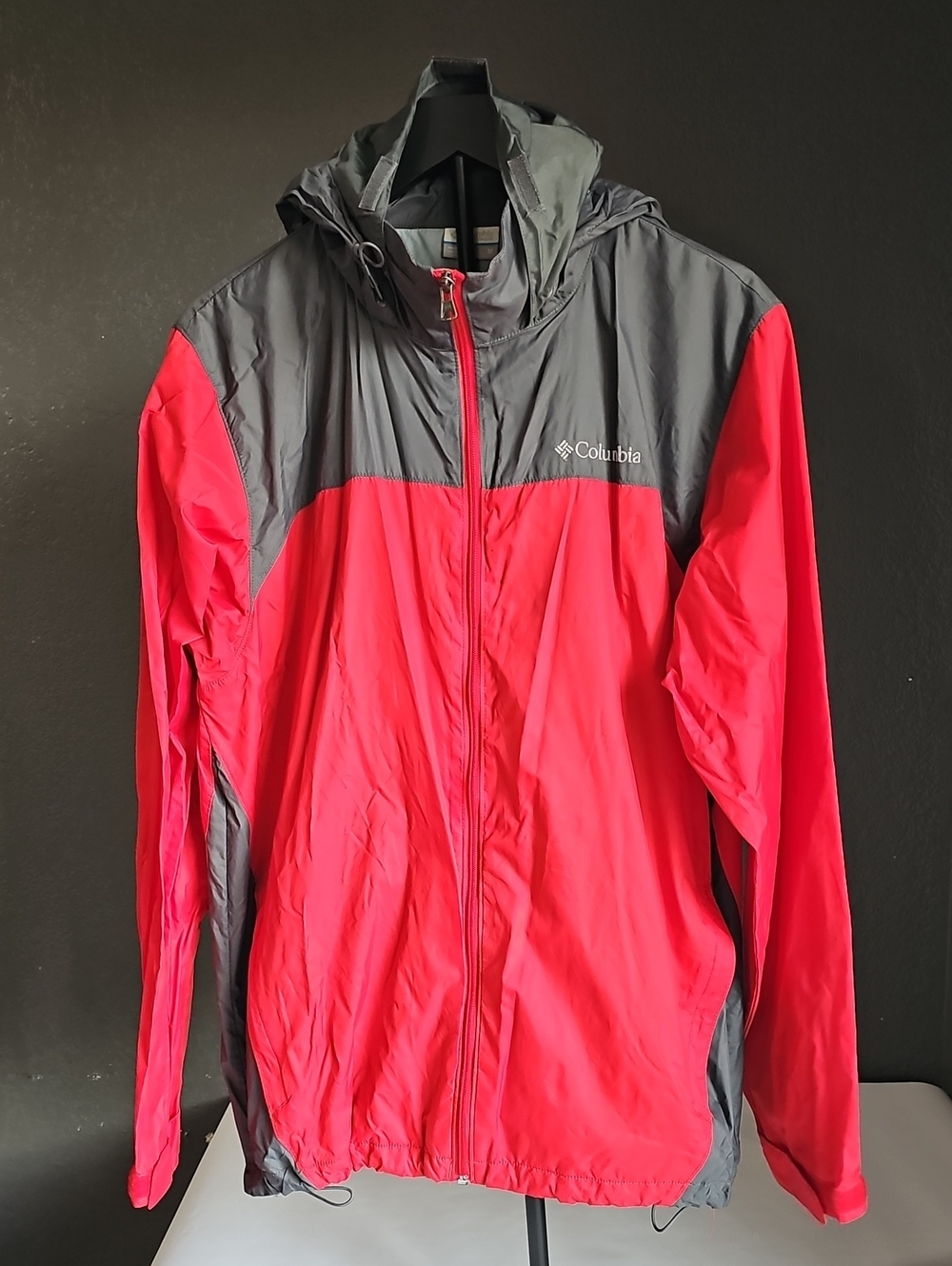 Columbia Windbreaker Red and Gray Hooded Rain Jacket